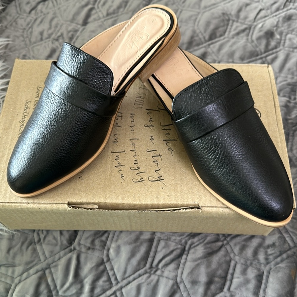 SSEKO Classic Black Leather Mules. Size 6 - Picture 5 of 5